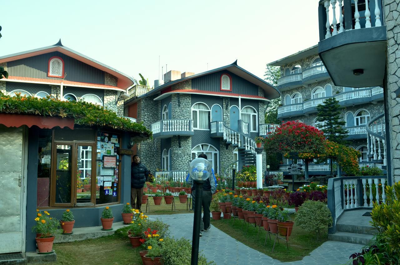 Hotel The Kantipur Pokhara Exterior photo